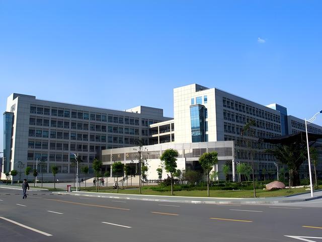 中南财经政法大学文凭(中南财经政法大学花钱就去上本科)