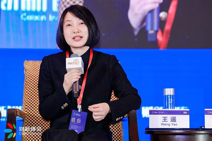 中央财经大学毕业证(中央财经大学毕业证封面)