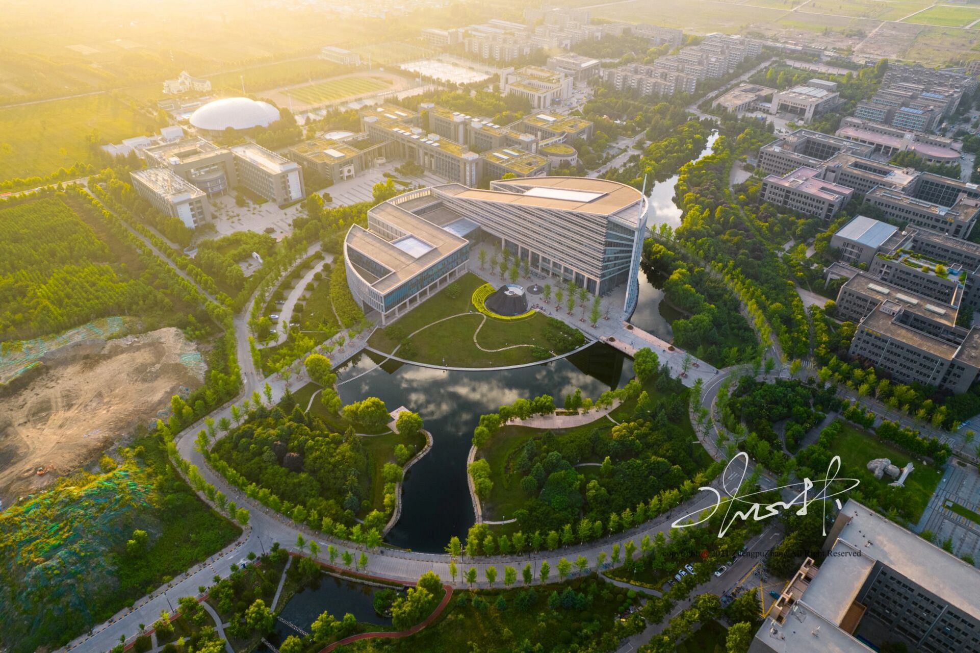西北工业大学(西北工业大学翱翔门户)